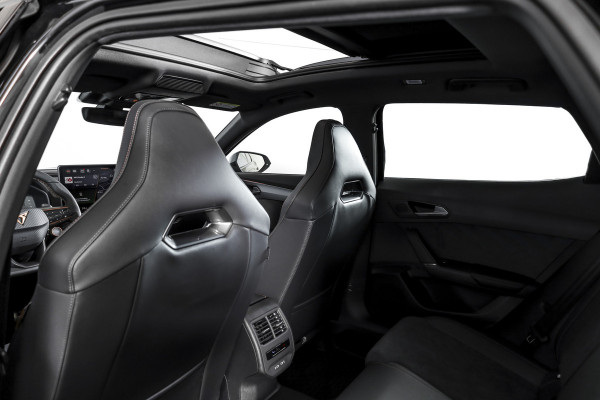 CUPRA Formentor 1.5 TSI e-Hybrid 272 PK VZ Performance | S/k-panodak | Adapt. Cruise | Memory | Stoel-+Stuurverw. | 360 Camera | Dig. Cockpit | NAV + App. Connect | ECC | Elek. Klep | LM 19" | 2169