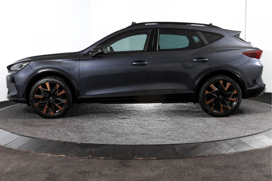 CUPRA Formentor 1.5 TSI e-Hybrid 272 PK VZ Performance | S/k-panodak | Adapt. Cruise | Memory | Stoel-+Stuurverw. | 360 Camera | Dig. Cockpit | NAV + App. Connect | ECC | Elek. Klep | LM 19" | 5222