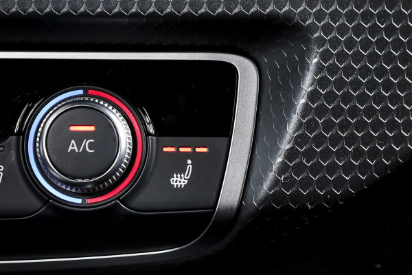 Audi A1 Sportback 25 TFSI 95 PK S edition - Automaat | S-Line | Sonos Audio | Dig.Cockpit | Cruise | PDC | App.Connect | Auto.Airco | LM 17" |