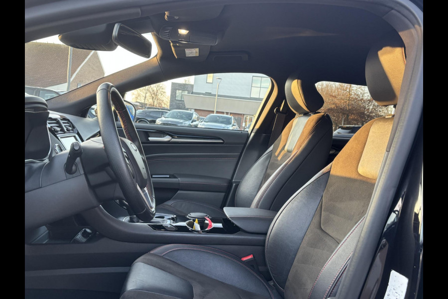 Ford Mondeo Wagon 2.0 IVCT HEV ST-Line 187pk | 18 inch velgen | Verwarmbare voorstoelen | Bestuurdersstoel Met Geheugen |  Achteruitrijcamera | Half leder