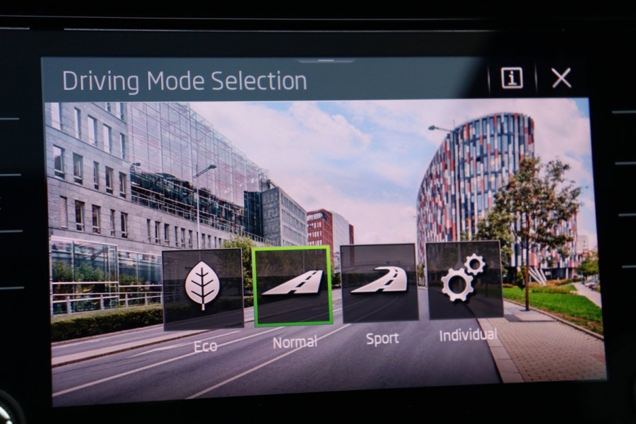 Škoda Kodiaq 1.5 TSI Sportline Business org. NL-auto half-leer+el+mem+vw+stuur a-camera digitaal-dashboard