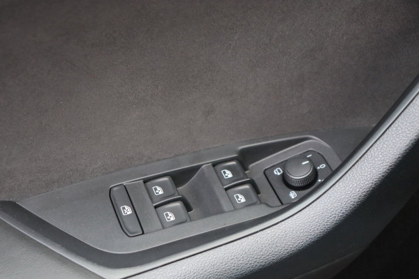 Škoda Kodiaq 1.5 TSI Sportline Business org. NL-auto half-leer+el+mem+vw+stuur a-camera digitaal-dashboard