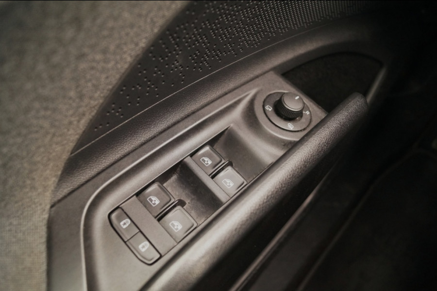 Škoda ENYAQ iV Coupe 60 Business Edition Plus -SOH83%-PANO-ECC-