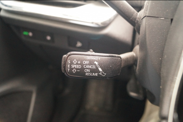 Škoda ENYAQ iV Coupe 60 Business Edition Plus -SOH83%-PANO-ECC-