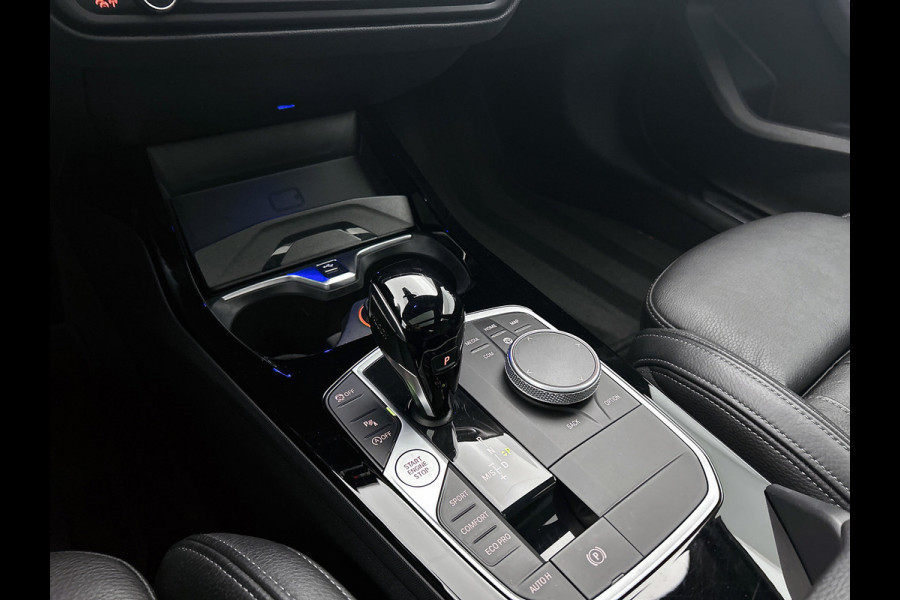 BMW 2 Serie Gran Coupé 220i M-sport Business Edition Plus(NL-auto, Dealer OndH, Panorama, Schaalstoelen, Stoelv, Camera, PDC V+A)