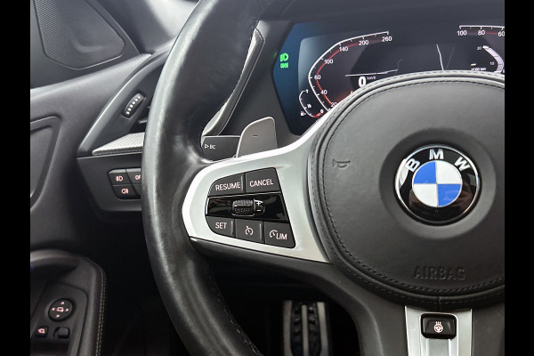 BMW 2 Serie Gran Coupé 220i M-sport Business Edition Plus(NL-auto, Dealer OndH, Panorama, Schaalstoelen, Stoelv, Camera, PDC V+A)