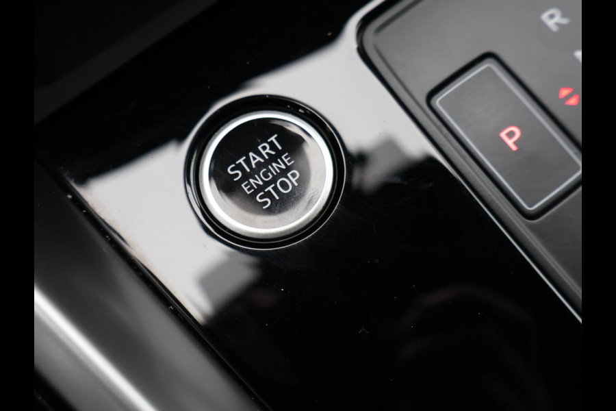 Audi A3 Limousine 35 TFSI 150 PK S-LINE EDITION + VIRTUAL COCKPIT | TREKHAAK | ADAPTIEVE CRUISE | SPORTSTOELEN