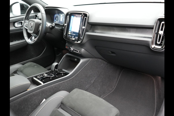 Volvo XC40 T5 Plug-in hybrid Ultimate Dark 262pk Dealer O.H PHEV | Panodak | Trekhaak af Fabriek | Adaptive Cruise | Alcantara Sportstoelen Memory | 360 Camera | Keyless | BLIS | 20"L.M | Pilot Assist | Apple Carplay |