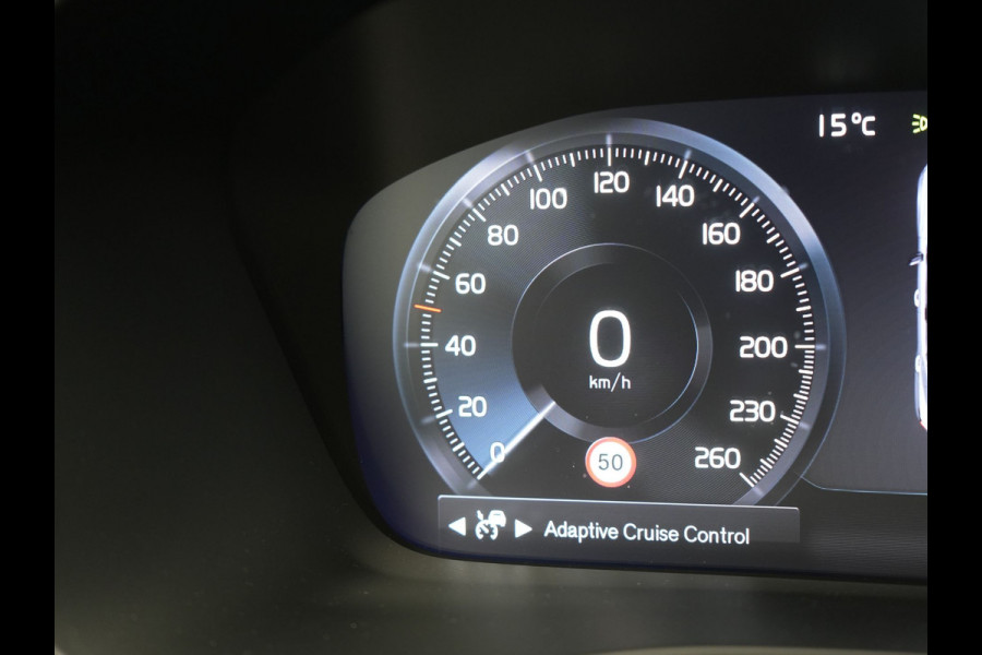 Volvo XC40 T5 Plug-in hybrid Ultimate Dark 262pk Dealer O.H PHEV | Panodak | Trekhaak af Fabriek | Adaptive Cruise | Alcantara Sportstoelen Memory | 360 Camera | Keyless | BLIS | 20"L.M | Pilot Assist | Apple Carplay |