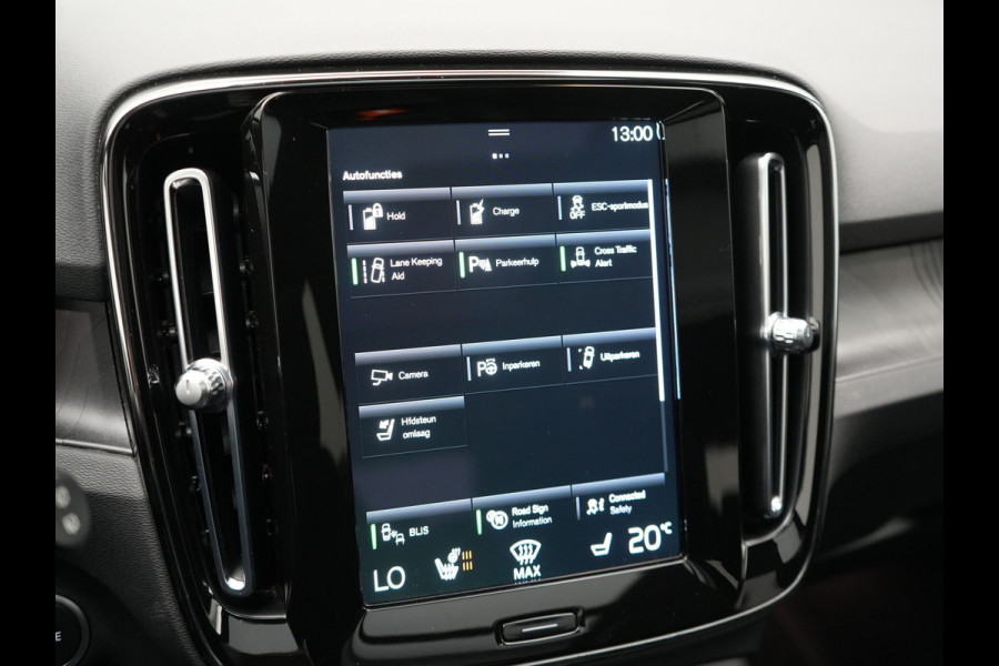 Volvo XC40 T5 Plug-in hybrid Ultimate Dark 262pk Dealer O.H PHEV | Panodak | Trekhaak af Fabriek | Adaptive Cruise | Alcantara Sportstoelen Memory | 360 Camera | Keyless | BLIS | 20"L.M | Pilot Assist | Apple Carplay |