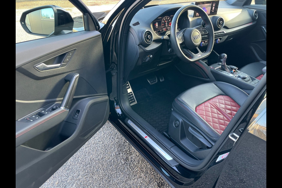 Audi Sq2 2.0 TFSI Pano camera boekjes zeer apart en netjes 1ste Eig