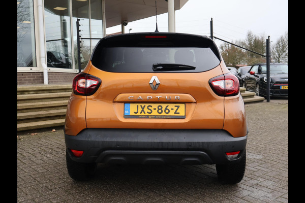 Renault Captur 0.9 TCe LIMITED + STOELVERW. | DAB | NAVIGATIE | CRUISE | 17 INCH | ZWART DAK | PRIVACY GLASS
