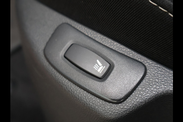 Renault Captur 0.9 TCe LIMITED + STOELVERW. | DAB | NAVIGATIE | CRUISE | 17 INCH | ZWART DAK | PRIVACY GLASS