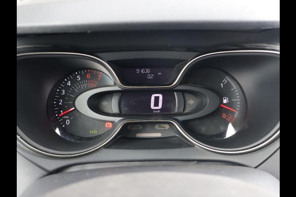 Renault Captur 0.9 TCe LIMITED + STOELVERW. | DAB | NAVIGATIE | CRUISE | 17 INCH | ZWART DAK | PRIVACY GLASS