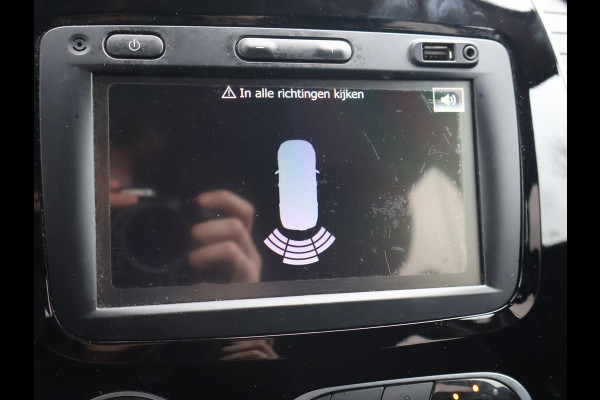 Renault Captur 0.9 TCe LIMITED + STOELVERW. | DAB | NAVIGATIE | CRUISE | 17 INCH | ZWART DAK | PRIVACY GLASS