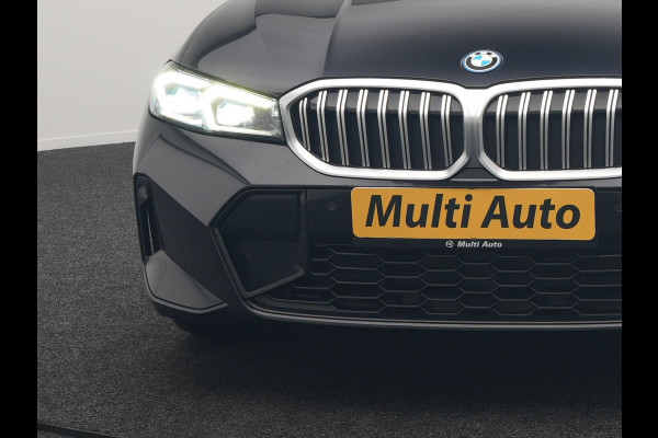 BMW 3 Serie Touring 330e M Sport FACELIFT Plug In Hybrid 293pk Dealer O.H PHEV | Head Up | Alcantara Sportstoelen Memory | Widescreen Navi | Keyless | stuur & Stoelverwarming | Camera & Parkassist | Apple Carplay | Sfeerverlichting |