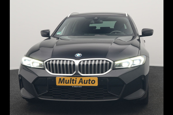 BMW 3 Serie Touring 330e M Sport FACELIFT Plug In Hybrid 293pk Dealer O.H PHEV | Head Up | Alcantara Sportstoelen Memory | Widescreen Navi | Keyless | stuur & Stoelverwarming | Camera & Parkassist | Apple Carplay | Sfeerverlichting |