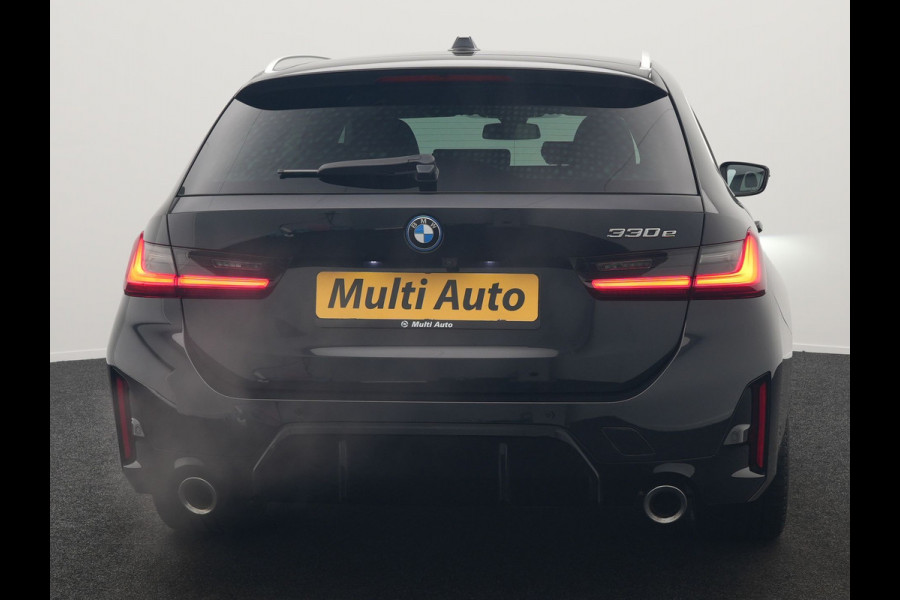 BMW 3 Serie Touring 330e M Sport FACELIFT Plug In Hybrid 293pk Dealer O.H PHEV | Head Up | Alcantara Sportstoelen Memory | Widescreen Navi | Keyless | stuur & Stoelverwarming | Camera & Parkassist | Apple Carplay | Sfeerverlichting |