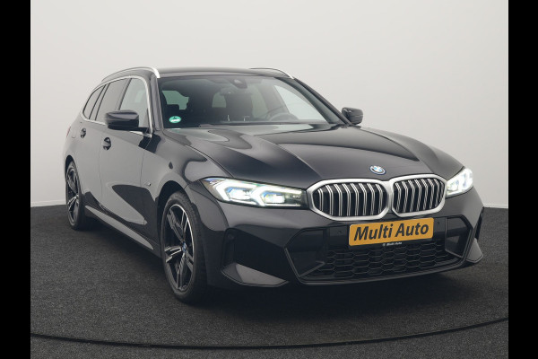 BMW 3 Serie Touring 330e M Sport FACELIFT Plug In Hybrid 293pk Dealer O.H PHEV | Head Up | Alcantara Sportstoelen Memory | Widescreen Navi | Keyless | stuur & Stoelverwarming | Camera & Parkassist | Apple Carplay | Sfeerverlichting |