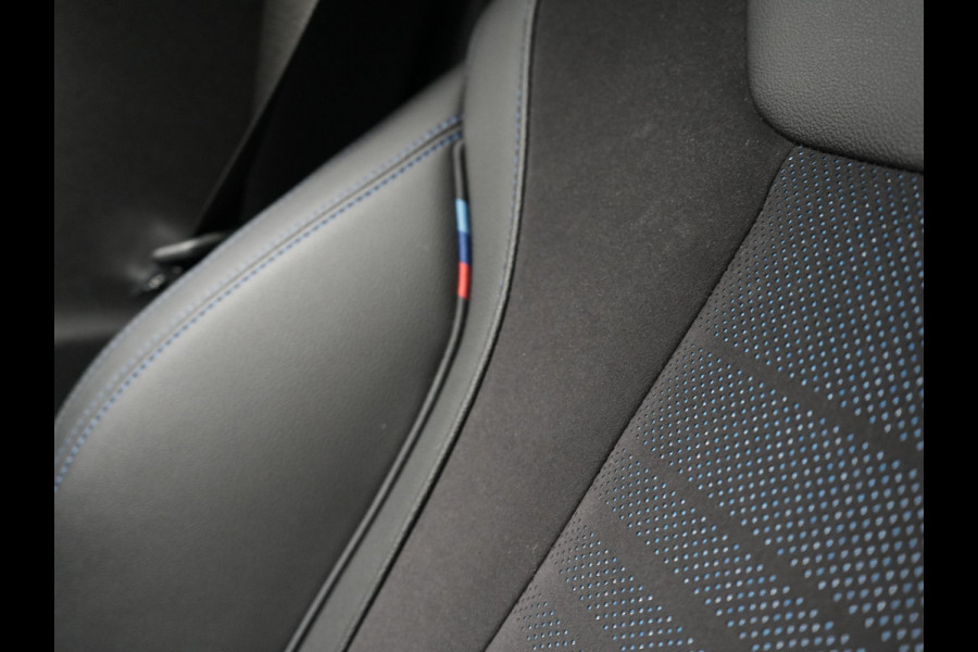 BMW 3 Serie Touring 330e M Sport FACELIFT Plug In Hybrid 293pk Dealer O.H PHEV | Head Up | Alcantara Sportstoelen Memory | Widescreen Navi | Keyless | stuur & Stoelverwarming | Camera & Parkassist | Apple Carplay | Sfeerverlichting |
