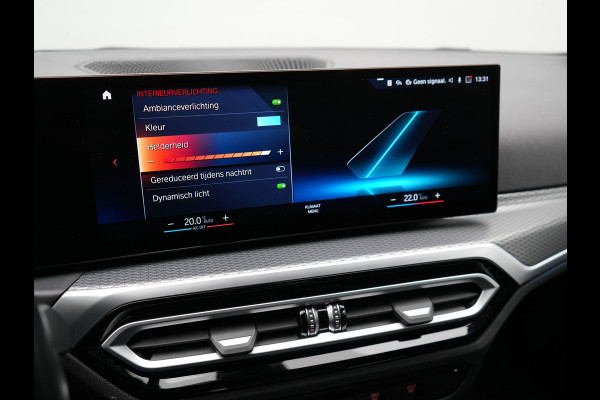 BMW 3 Serie Touring 330e M Sport FACELIFT Plug In Hybrid 293pk Dealer O.H PHEV | Head Up | Alcantara Sportstoelen Memory | Widescreen Navi | Keyless | stuur & Stoelverwarming | Camera & Parkassist | Apple Carplay | Sfeerverlichting |