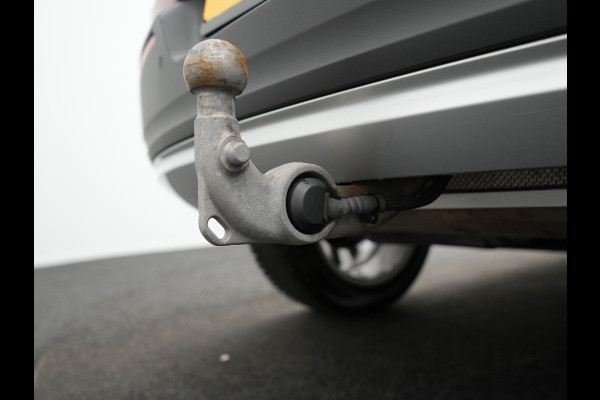 Volvo XC40 T5 Recharge Inscription Plug In Hybrid 262pk Dealer O.H PHEV | Trekhaak af Fabriek | Panodak | Adaptive Cruise | Lederen Sportstoelen Verwarmd | 19"L.M | Camera | Keyless | Apple Carplay |