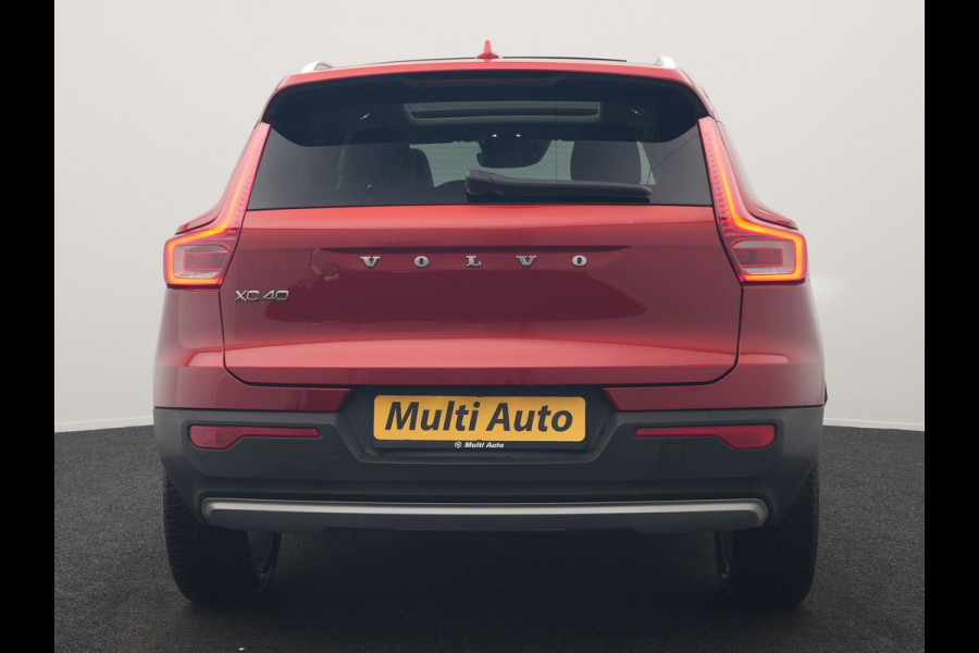 Volvo XC40 T5 Recharge Inscription Plug In Hybrid 262pk Dealer O.H PHEV | Trekhaak af Fabriek | Panodak | Adaptive Cruise | Lederen Sportstoelen Verwarmd | 19"L.M | Camera | Keyless | Apple Carplay |