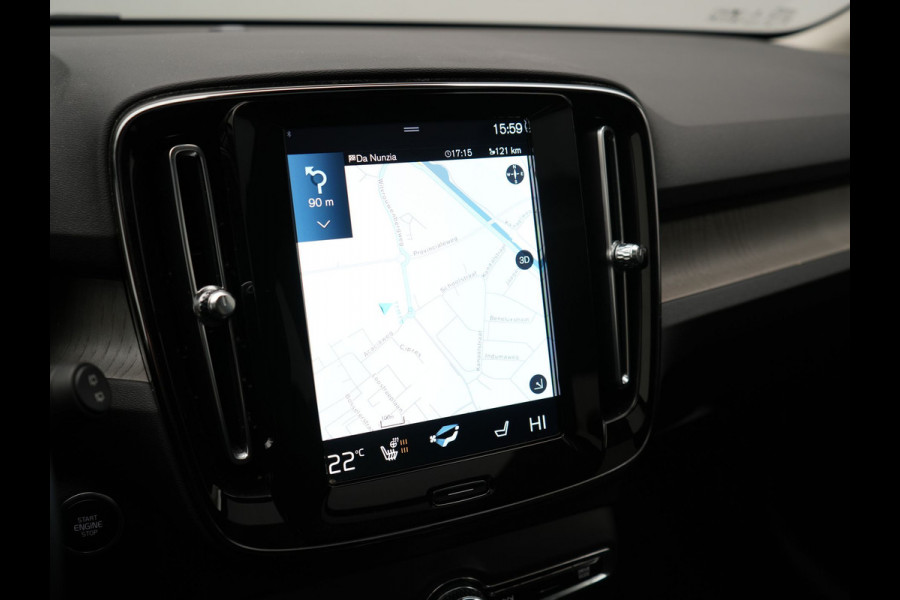 Volvo XC40 T5 Recharge Inscription Plug In Hybrid 262pk Dealer O.H PHEV | Trekhaak af Fabriek | Panodak | Adaptive Cruise | Lederen Sportstoelen Verwarmd | 19"L.M | Camera | Keyless | Apple Carplay |