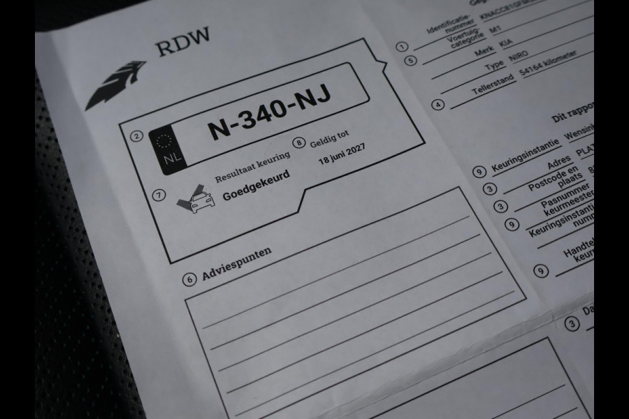 Kia e-Niro EXECUTIVELINE 64 kWh 100% SOH + STOELVENTILATIE | JBL | APPLE CARPLAY | LEDER | STUURVERWARMING