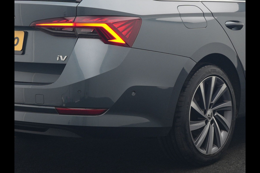 Škoda Octavia Combi 1.4 TSI Sportline Business Plug In Hybrid 204pk Dealer O.H PHEV | Panodak | Adaptive Cruise | Lederen Sportstoelen Massage & Memory | Head Up | Virtual | Camera & Parkassist | 18"L.M | Keyless |