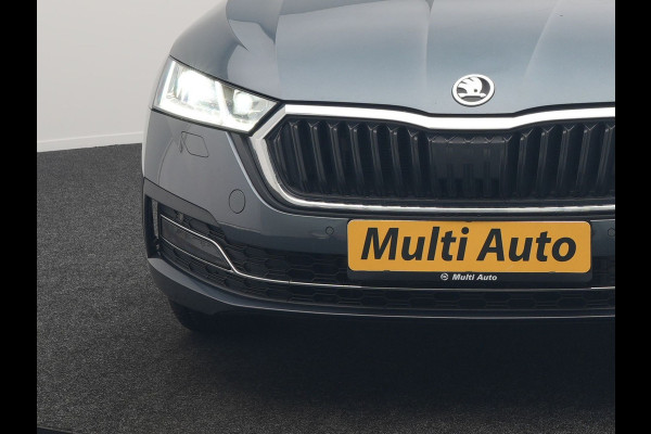 Škoda Octavia Combi 1.4 TSI Sportline Business Plug In Hybrid 204pk Dealer O.H PHEV | Panodak | Adaptive Cruise | Lederen Sportstoelen Massage & Memory | Head Up | Virtual | Camera & Parkassist | 18"L.M | Keyless |
