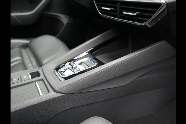 Škoda Octavia Combi 1.4 TSI Sportline Business Plug In Hybrid 204pk Dealer O.H PHEV | Panodak | Adaptive Cruise | Lederen Sportstoelen Massage & Memory | Head Up | Virtual | Camera & Parkassist | 18"L.M | Keyless |