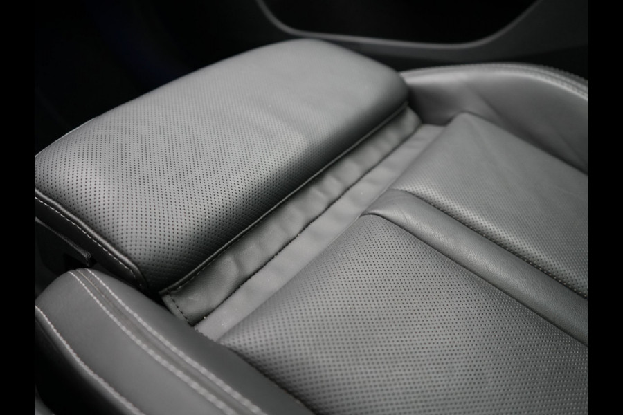 Škoda Octavia Combi 1.4 TSI Sportline Business Plug In Hybrid 204pk Dealer O.H PHEV | Panodak | Adaptive Cruise | Lederen Sportstoelen Massage & Memory | Head Up | Virtual | Camera & Parkassist | 18"L.M | Keyless |