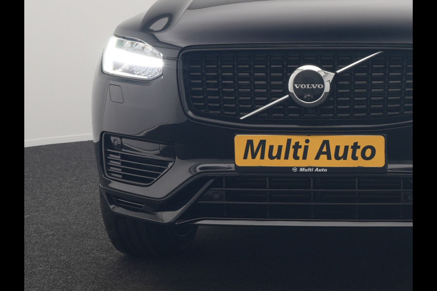 Volvo XC90 T8 Recharge AWD Ultimate Dark Plug In Hybrid LONG RANGE 455pk 7 Persoons PHEV | Trekhaak af Fabriek | Panodak | Adaptive Cruise | 360 Camera | 22"L.M | Head Up | Google Maps | Pilot Assist | Harmand Kardon | Stuurverwarming |