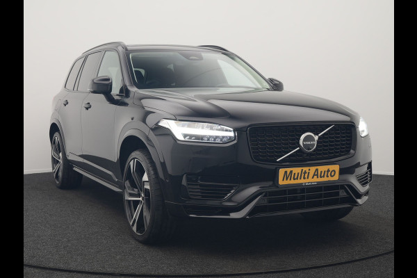 Volvo XC90 T8 Recharge AWD Ultimate Dark Plug In Hybrid LONG RANGE 455pk 7 Persoons PHEV | Trekhaak af Fabriek | Panodak | Adaptive Cruise | 360 Camera | 22"L.M | Head Up | Google Maps | Pilot Assist | Harmand Kardon | Stuurverwarming |