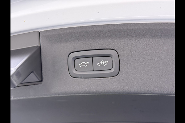 Polestar 2 Long Range Dual Motor 78kWh SOH 92% Trekhaak Panoramadak Adap.Cruise 360°Camera Navi Ecc Apple Carplay Android Auto Pdc Launch E Stoel+Stuurverwarming Lmv 19" Achterbankverwarming Keyless DAB Rijstrooksensor Origineel Nederlandse Auto