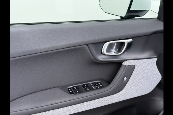 Polestar 2 Long Range Dual Motor 78kWh SOH 92% Trekhaak Panoramadak Adap.Cruise 360°Camera Navi Ecc Apple Carplay Android Auto Pdc Launch E Stoel+Stuurverwarming Lmv 19" Achterbankverwarming Keyless DAB Rijstrooksensor Origineel Nederlandse Auto