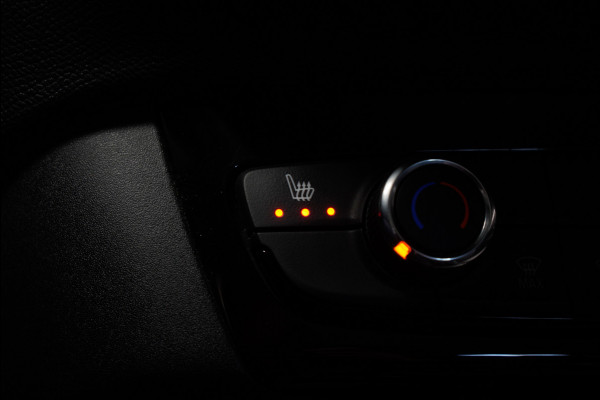 Opel Corsa 1.2 Navi Airco Stoel- & stuur verwarming Carplay PDC Bluetooth Cruise Zwarte dak BTW auto