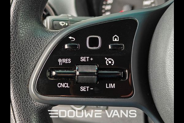 Mercedes-Benz Sprinter 319 L2H2 V6 Automaat Leder Carplay Airco Inrichting
