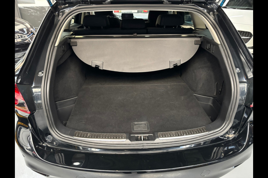 Mazda 6 Sportbreak 2.0 SkyActiv-G 165 Stoel+Stuurvervarming / Trekhaak