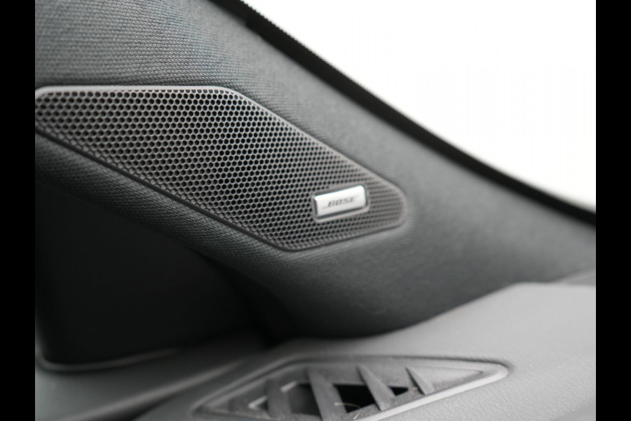 Nissan QASHQAI 1.3 MHEV Xtronic Tekna Automaat | Panodak | Trekhaak Afn | Adaptive Cruise | Lederen Sportstoelen Massage & Memory | BOSE Sound | 360 Camera | Keyless | Apple Carplay | 19"L.M |