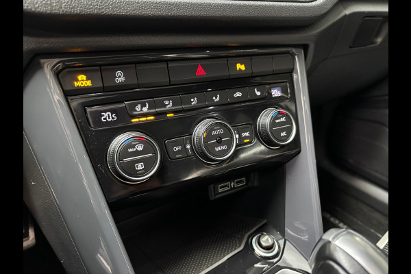 Volkswagen T-Roc 1.5 TSI Sport / Camera / Panorama Dak