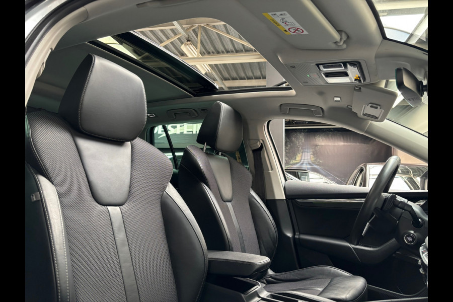 Škoda Octavia Combi 1.4 TSI iV PHEV Sportline Business / Panorama Dak