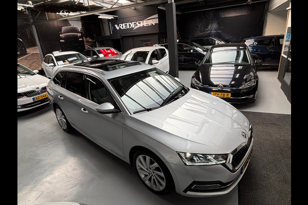 Škoda Octavia Combi 1.4 TSI iV PHEV Sportline Business / Panorama Dak