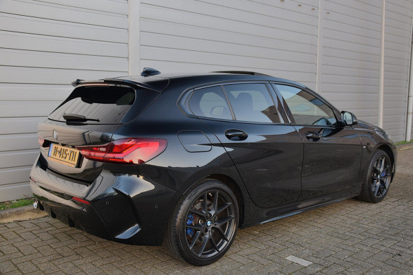 BMW 1-serie 118i High Executive Edition*1e eig*M-Pakket*Pano*Head-up*Keyless*H&K*Enz enz
