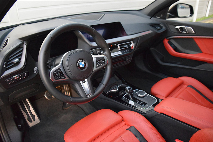 BMW 1-serie 118i High Executive Edition*1e eig*M-Pakket*Pano*Head-up*Keyless*H&K*Enz enz