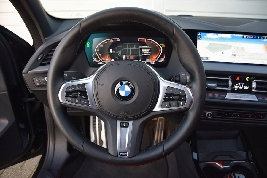 BMW 1-serie 118i High Executive Edition*1e eig*M-Pakket*Pano*Head-up*Keyless*H&K*Enz enz