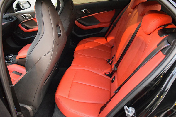 BMW 1-serie 118i High Executive Edition*1e eig*M-Pakket*Pano*Head-up*Keyless*H&K*Enz enz