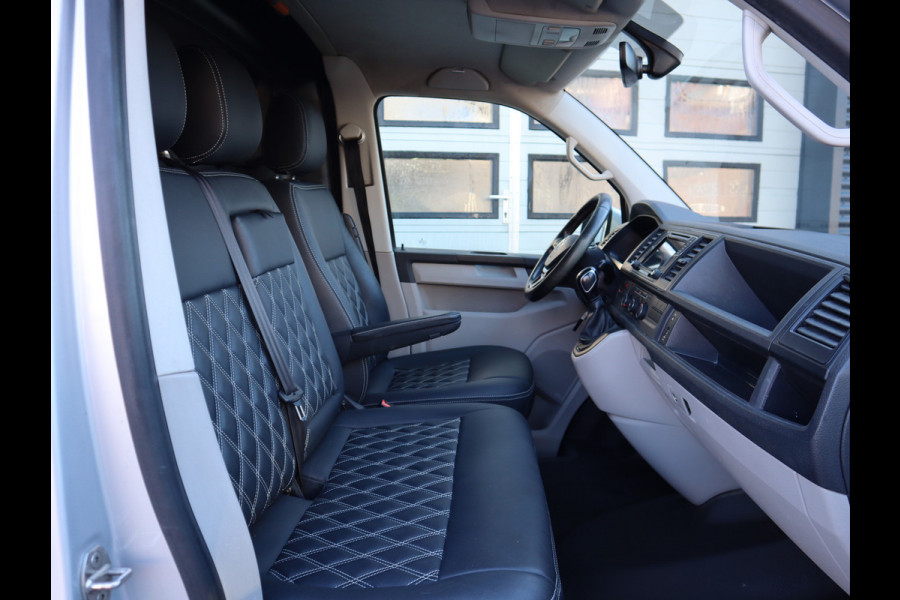Volkswagen Transporter 2.0 TDI 150pk Euro 6 Automaat - L2 Lang - Trekhaak - Leer