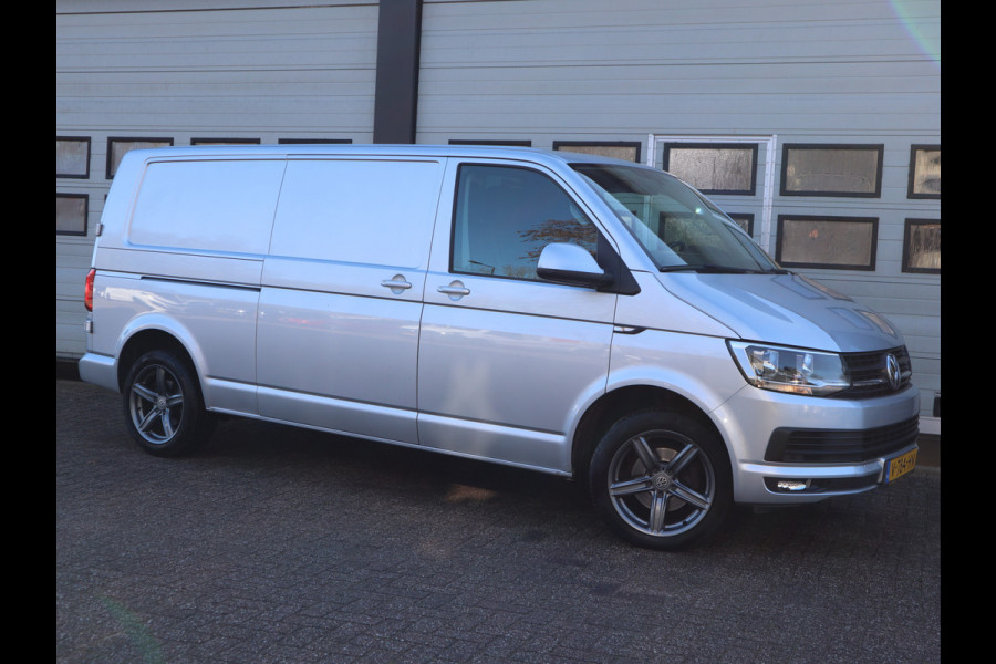 Volkswagen Transporter 2.0 TDI 150pk Euro 6 Automaat - L2 Lang - Trekhaak - Leer